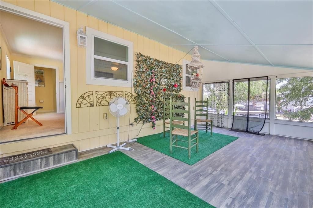 На продажу: $679,900 (4 спален, 3 ванн, 1728 Квадратных фут)