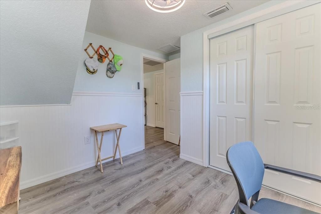 На продажу: $679,900 (4 спален, 3 ванн, 1728 Квадратных фут)