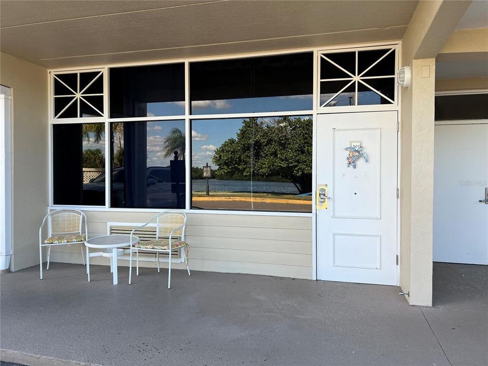 待售: $190,000 (1 贝兹, 1 浴室, 464 平方英尺)