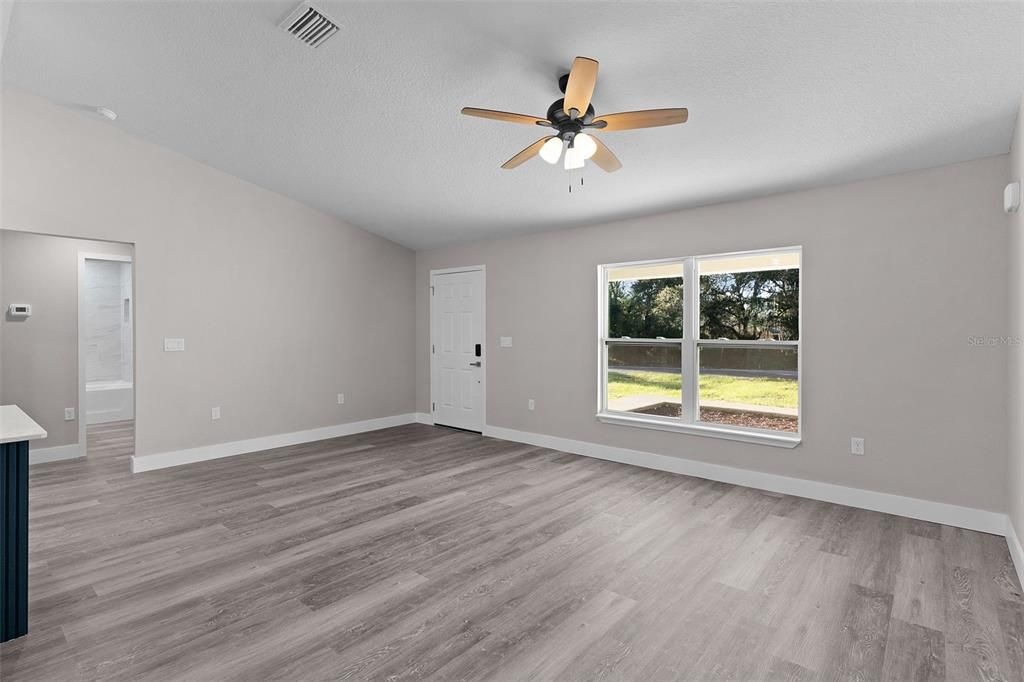 En Venta: $274,900 (3 camas, 2 baños, 1448 Pies cuadrados)