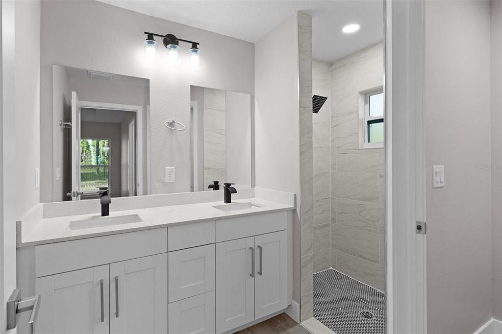 En Venta: $274,900 (3 camas, 2 baños, 1448 Pies cuadrados)