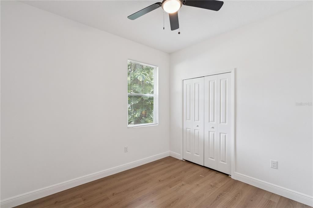 For Sale: $379,000 (3 beds, 2 baths, 1391 Square Feet)