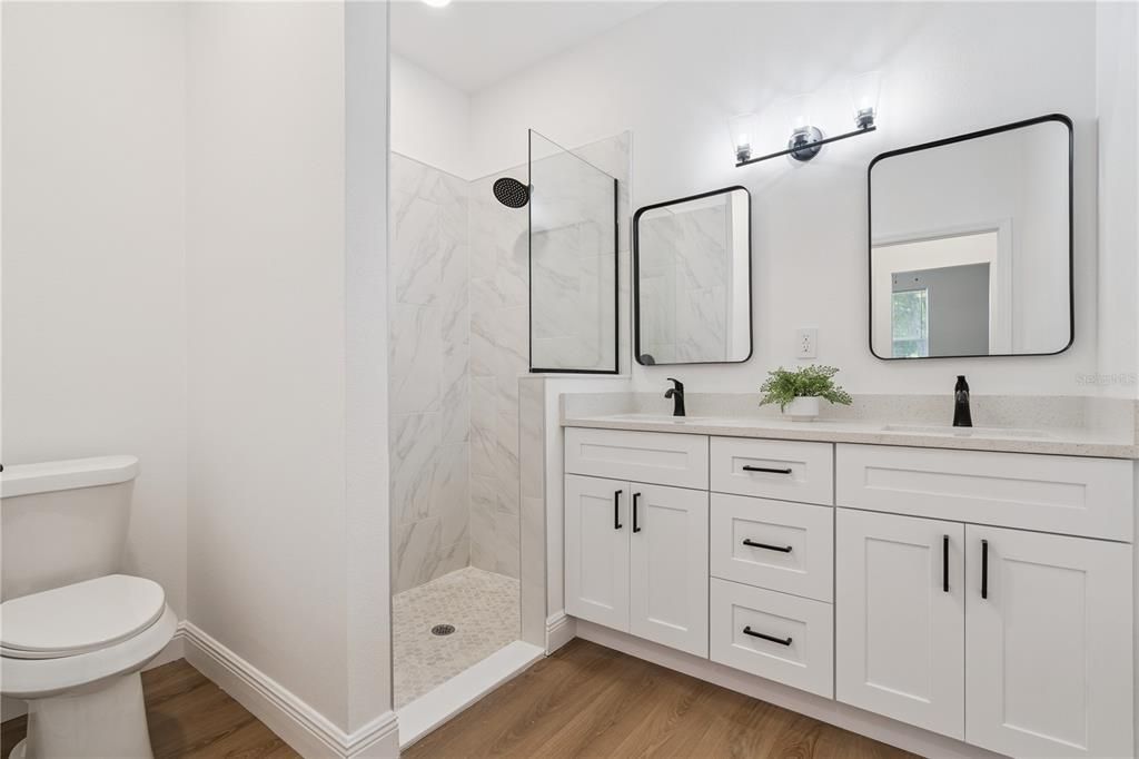 For Sale: $379,000 (3 beds, 2 baths, 1391 Square Feet)