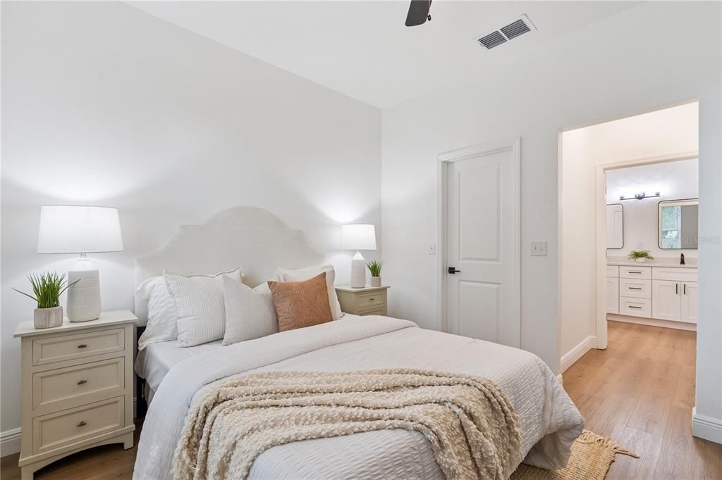 For Sale: $379,000 (3 beds, 2 baths, 1391 Square Feet)