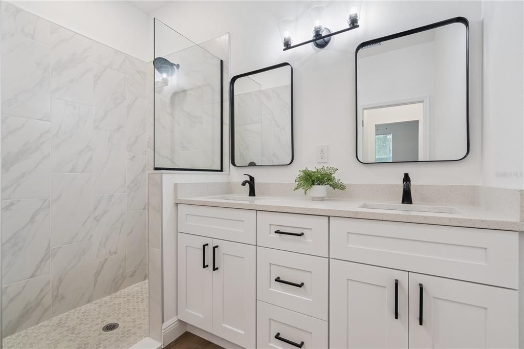 For Sale: $379,000 (3 beds, 2 baths, 1391 Square Feet)