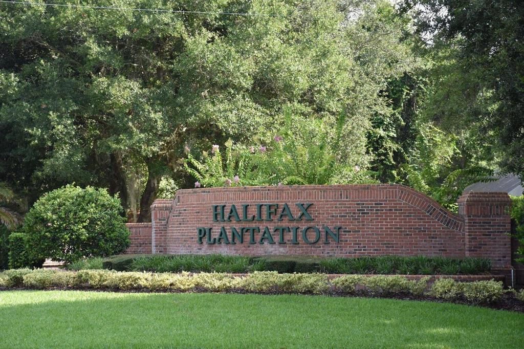 Active With Contract: $317,025 (2 beds, 2 baths, 1608 Square Feet)