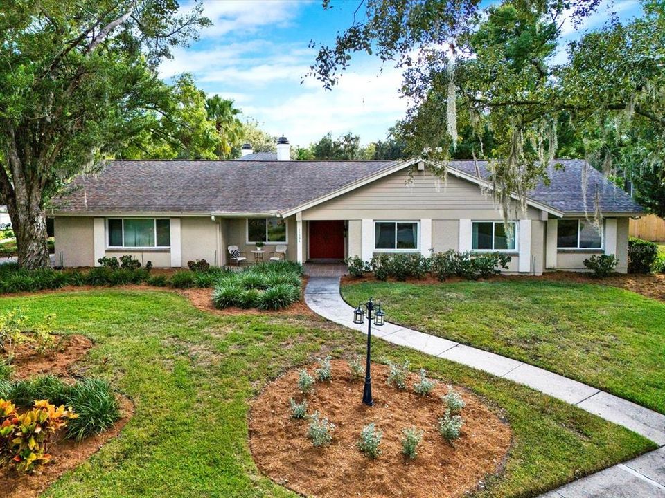 待售: $667,000 (4 贝兹, 2 浴室, 1839 平方英尺)