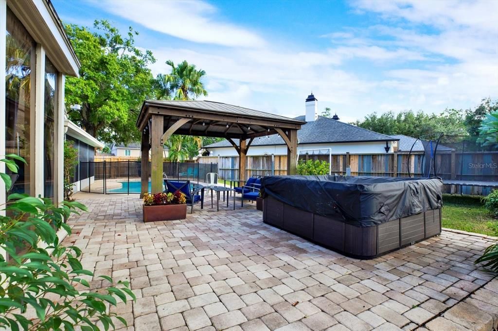 待售: $667,000 (4 贝兹, 2 浴室, 1839 平方英尺)