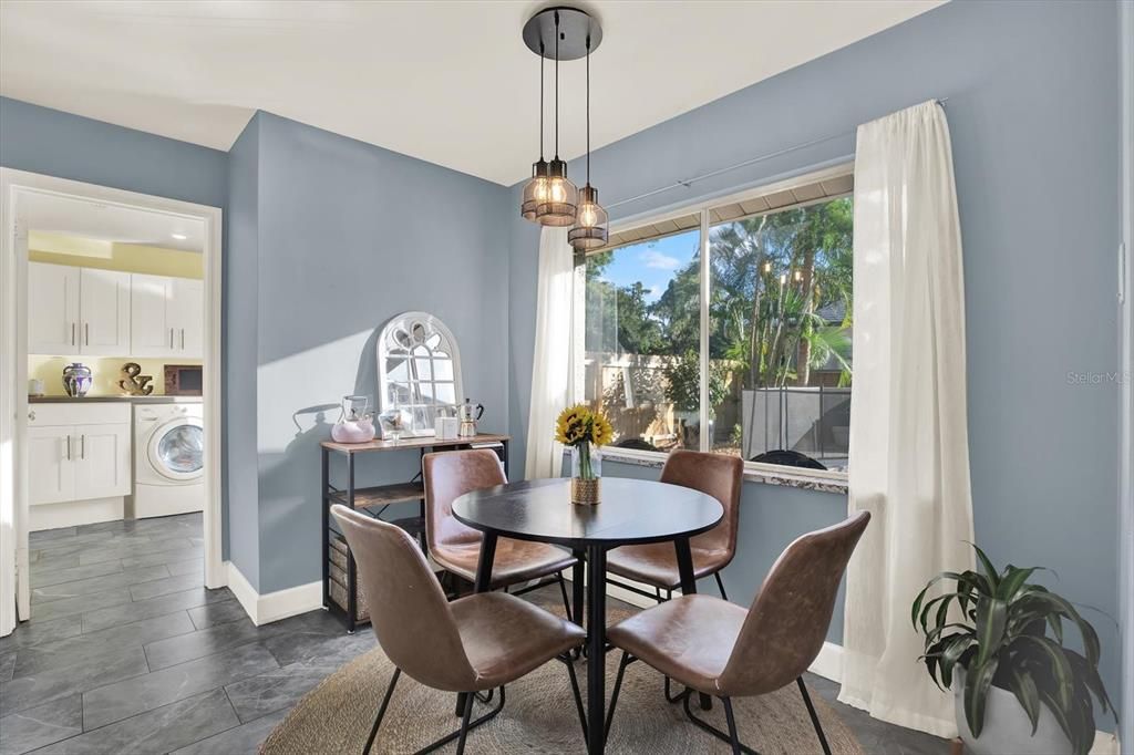 待售: $667,000 (4 贝兹, 2 浴室, 1839 平方英尺)