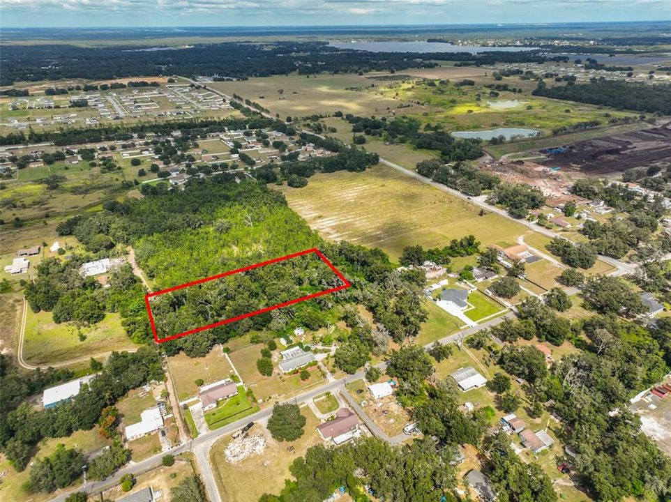 待售: $160,000 (1.62 acres)