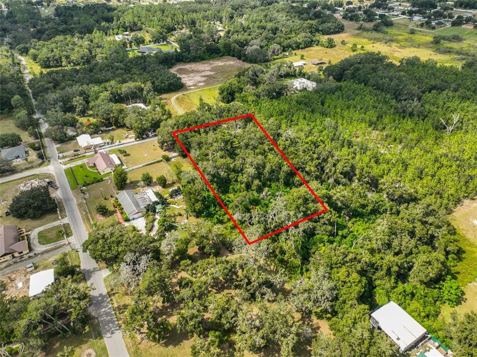 待售: $160,000 (1.62 acres)