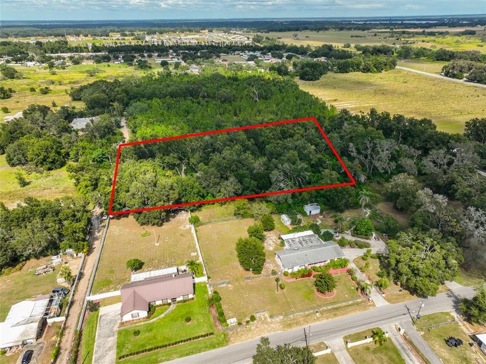 待售: $160,000 (1.62 acres)