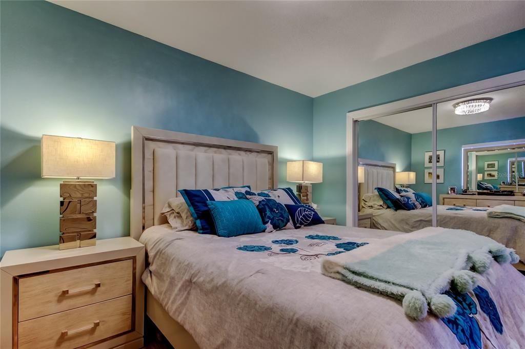 For Sale: $142,900 (1 beds, 1 baths, 630 Square Feet)