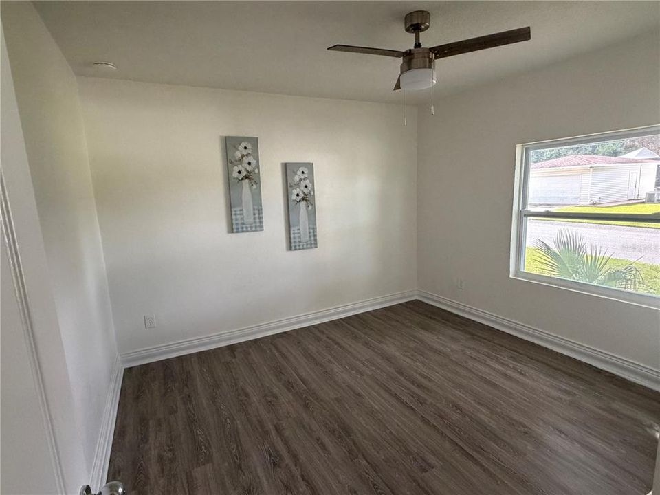 На продажу: $236,000 (2 спален, 1 ванн, 828 Квадратных фут)