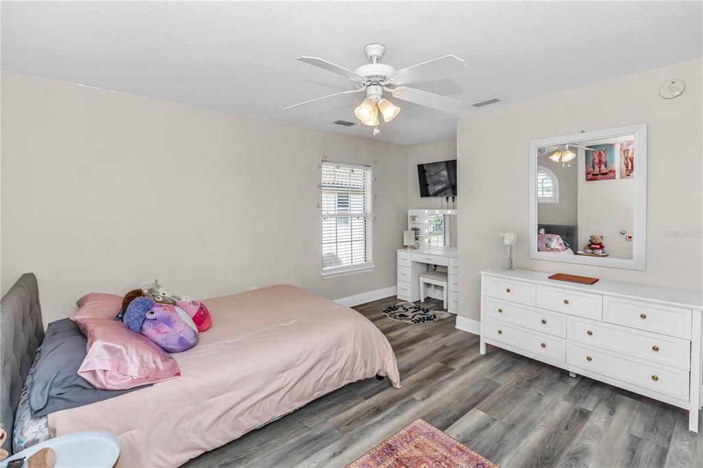 For Sale: $749,999 (4 beds, 3 baths, 3362 Square Feet)