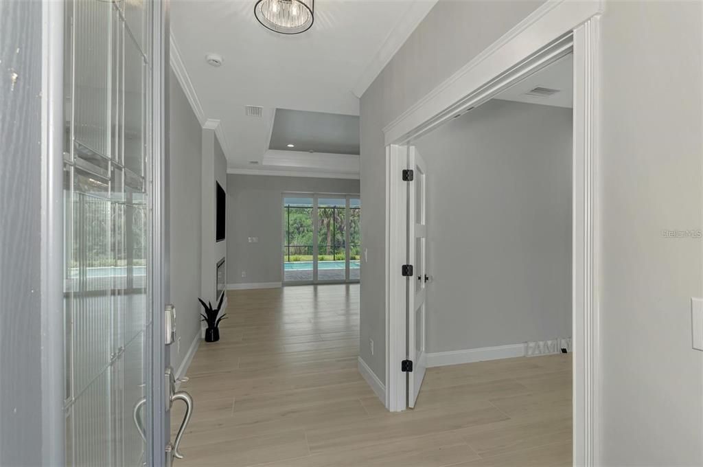 В аренду: $3,850 (3 спален, 2 ванн, 1854 Квадратных фут)