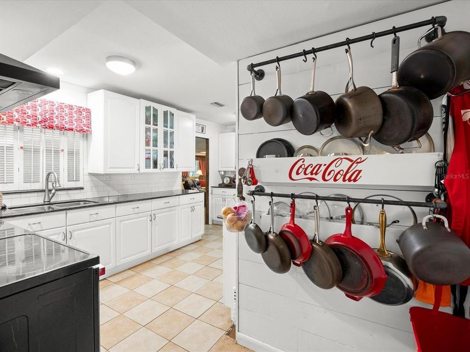 Active With Contract: $330,000 (4 beds, 2 baths, 1808 Square Feet)