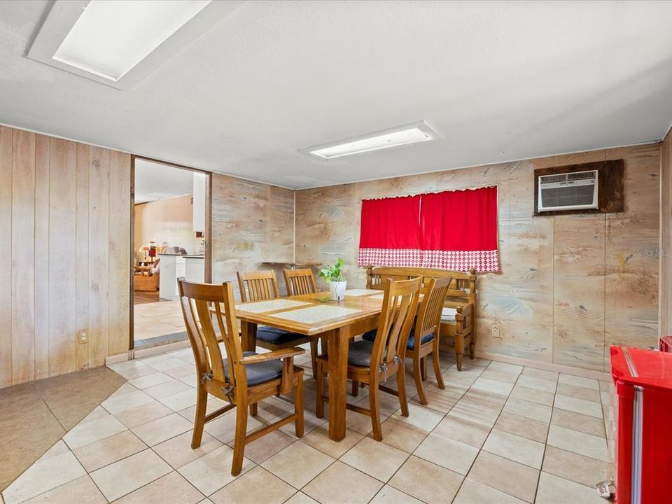 Active With Contract: $330,000 (4 beds, 2 baths, 1808 Square Feet)