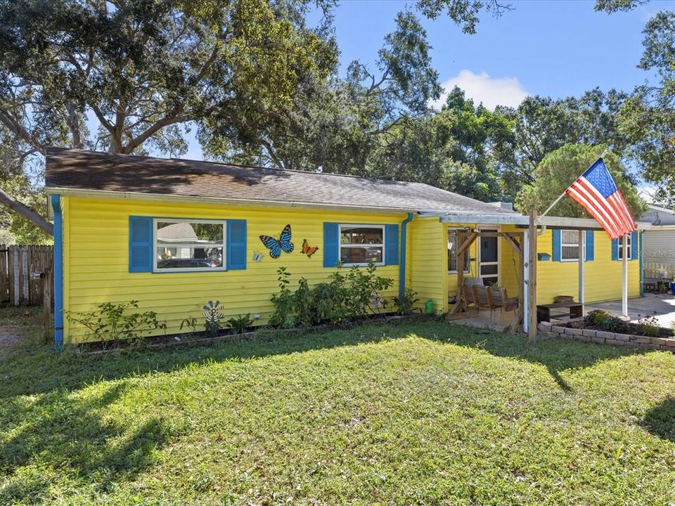 Active With Contract: $330,000 (4 beds, 2 baths, 1808 Square Feet)