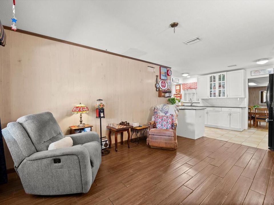 Active With Contract: $330,000 (4 beds, 2 baths, 1808 Square Feet)