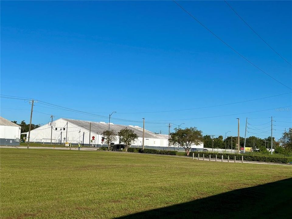 For Sale: $1,000,000 (1.52 acres)