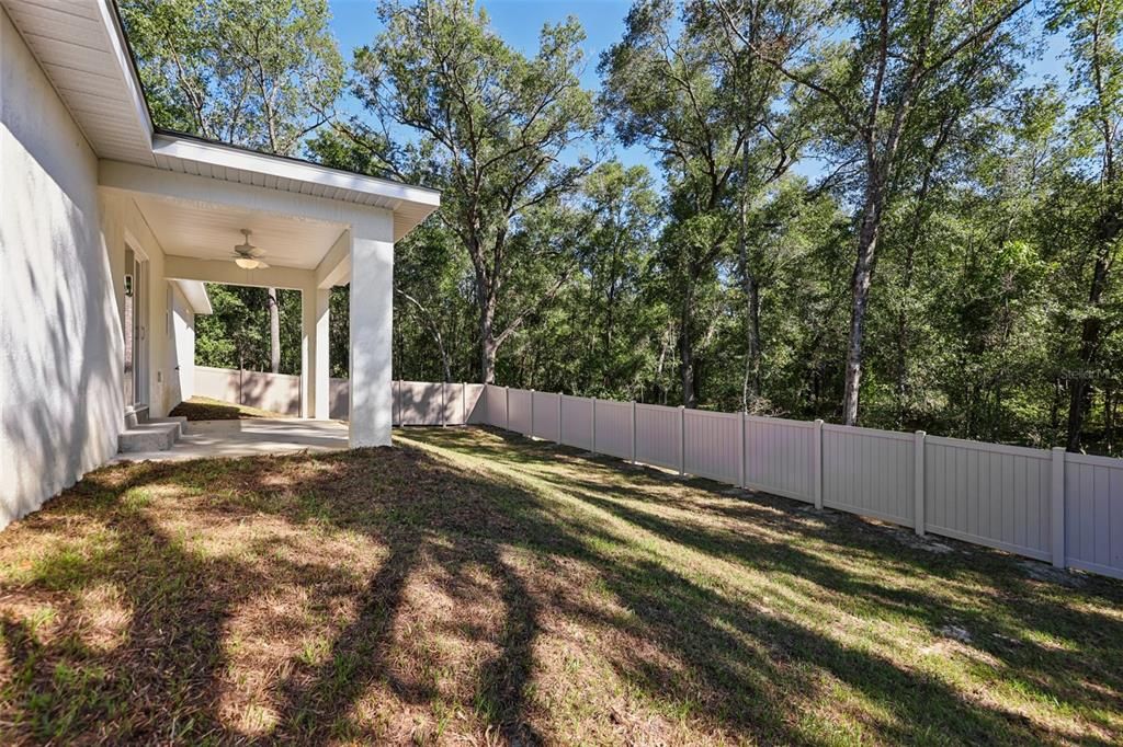 合同活跃: $299,900 (4 贝兹, 2 浴室, 1751 平方英尺)