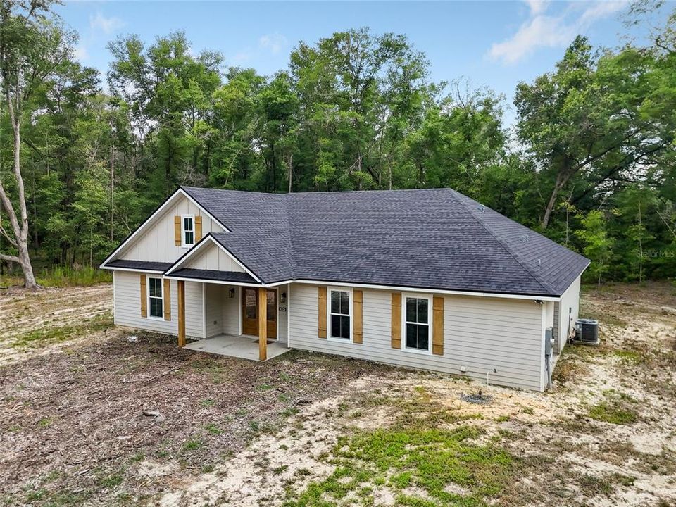 Под контрактом: $575,000 (3 спален, 2 ванн, 2011 Квадратных фут)