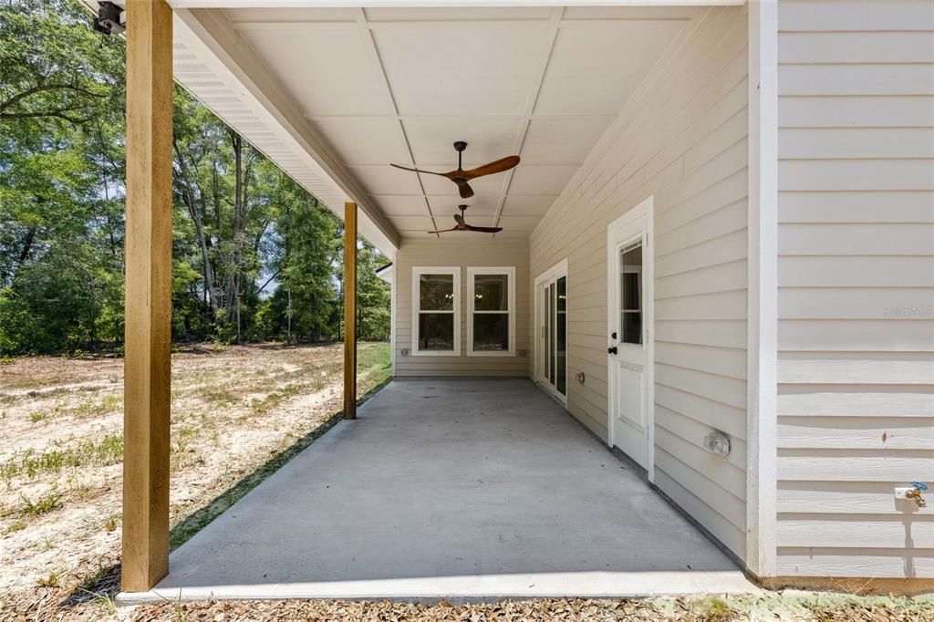 Под контрактом: $575,000 (3 спален, 2 ванн, 2011 Квадратных фут)