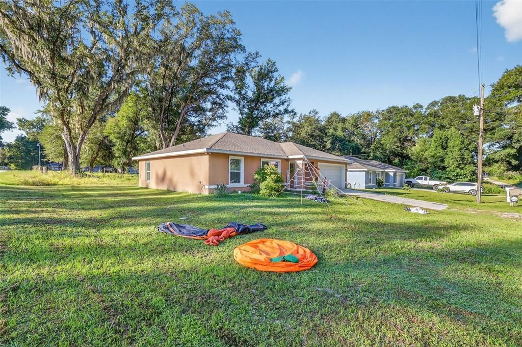 For Sale: $247,000 (3 beds, 2 baths, 1278 Square Feet)