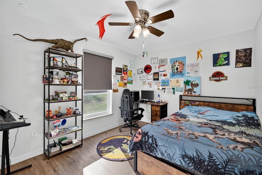 For Sale: $247,000 (3 beds, 2 baths, 1278 Square Feet)