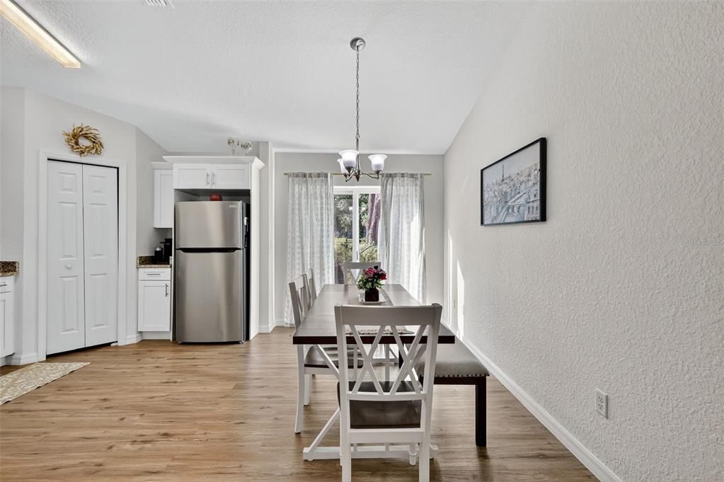 For Sale: $247,000 (3 beds, 2 baths, 1278 Square Feet)