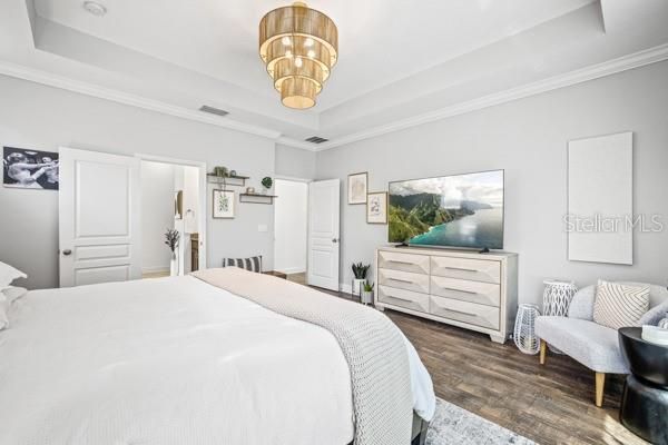 En Venta: $730,000 (4 camas, 3 baños, 2879 Pies cuadrados)