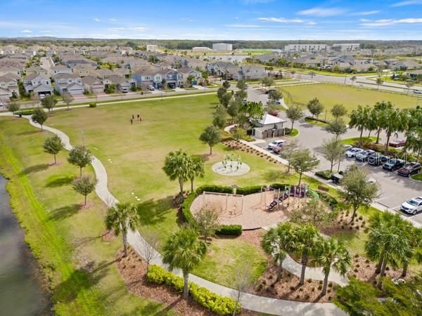 En Venta: $730,000 (4 camas, 3 baños, 2879 Pies cuadrados)