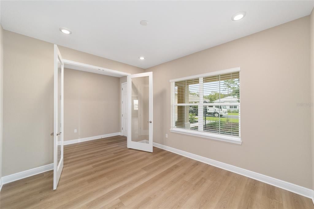 Activo con contrato: $387,000 (3 camas, 2 baños, 2297 Pies cuadrados)