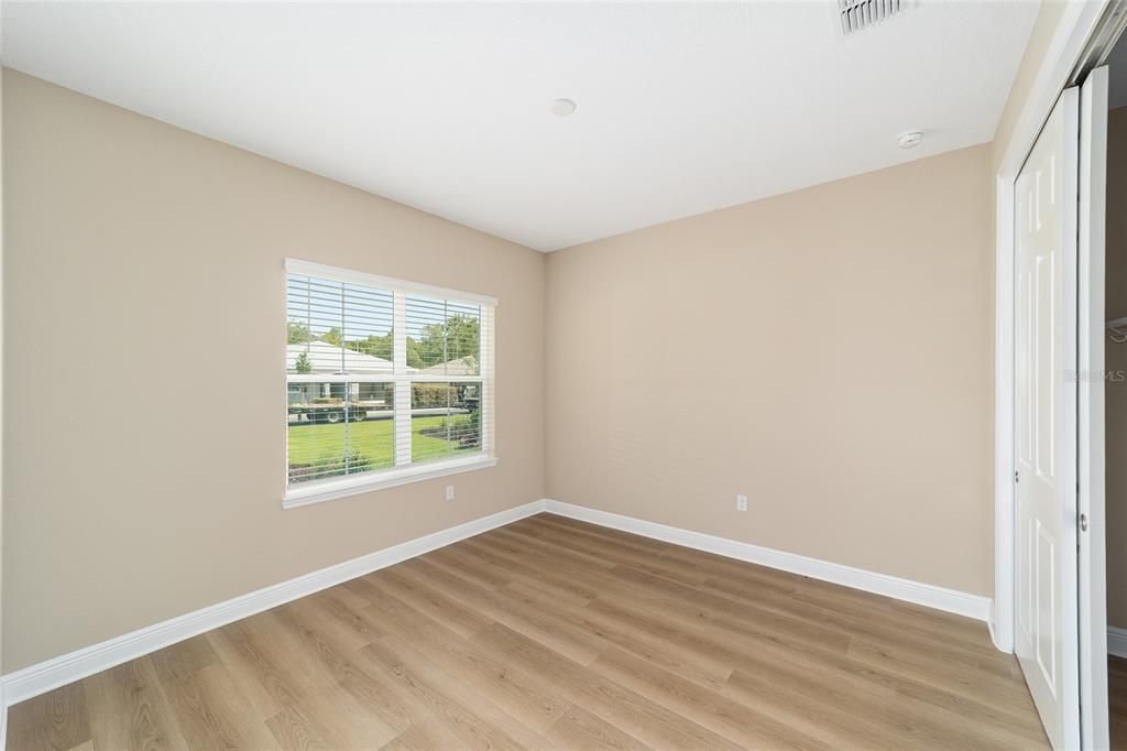 Activo con contrato: $387,000 (3 camas, 2 baños, 2297 Pies cuadrados)