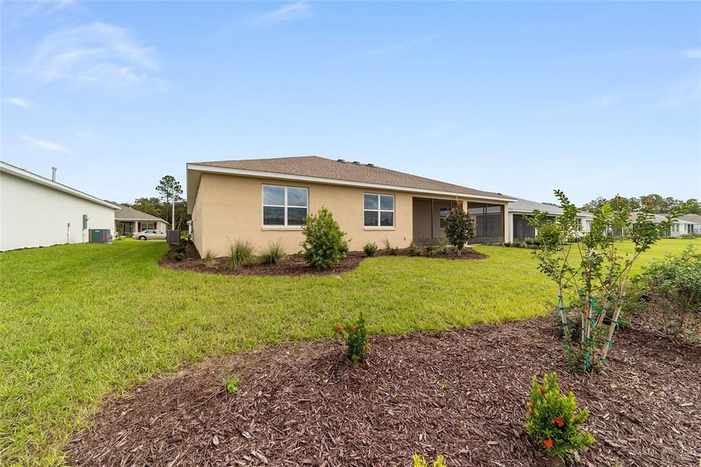 Activo con contrato: $387,000 (3 camas, 2 baños, 2297 Pies cuadrados)