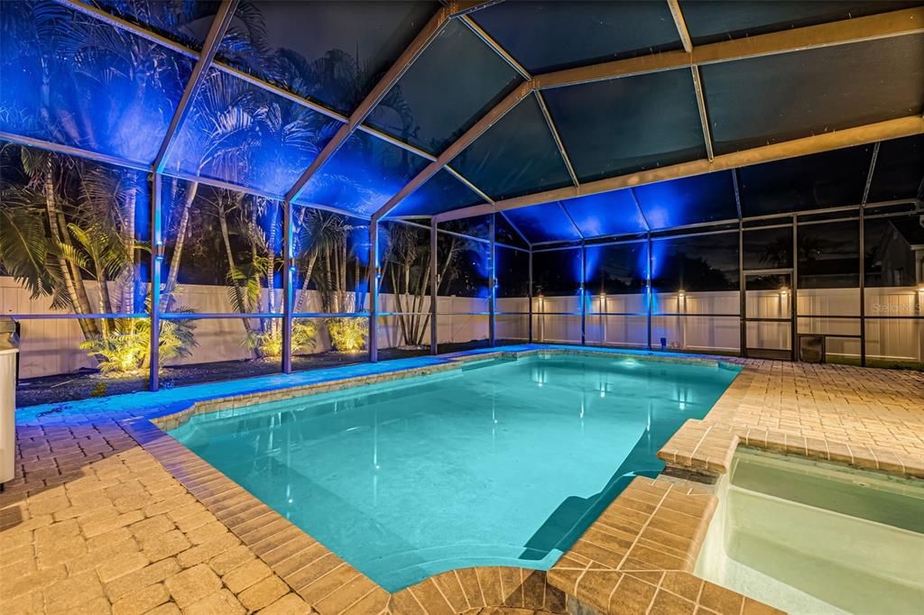 Под контрактом: $699,000 (3 спален, 2 ванн, 1450 Квадратных фут)