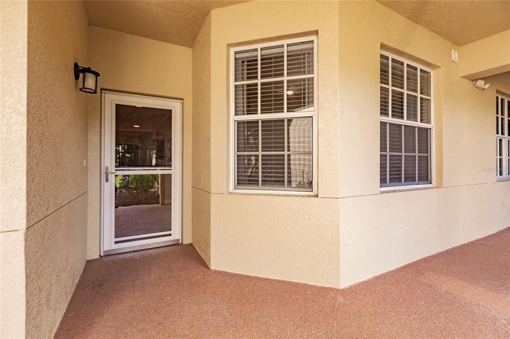 For Sale: $297,400 (2 beds, 2 baths, 1356 Square Feet)
