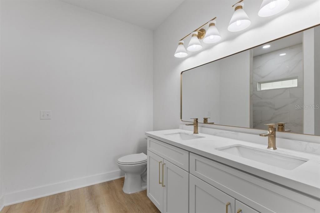 待售: $299,900 (3 贝兹, 2 浴室, 1550 平方英尺)