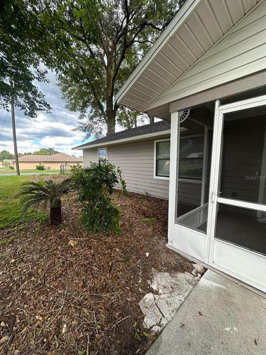 For Sale: $259,000 (4 beds, 2 baths, 1544 Square Feet)