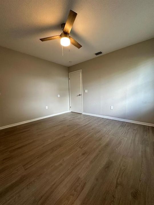 For Sale: $259,000 (4 beds, 2 baths, 1544 Square Feet)