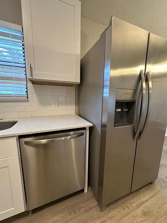 For Sale: $259,000 (4 beds, 2 baths, 1544 Square Feet)