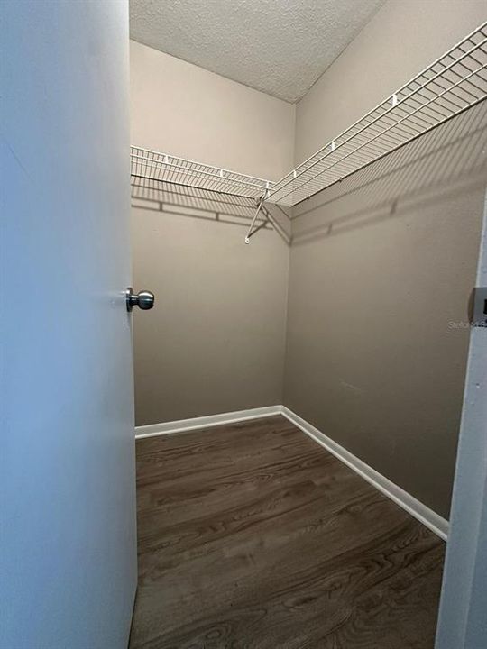 For Sale: $259,000 (4 beds, 2 baths, 1544 Square Feet)