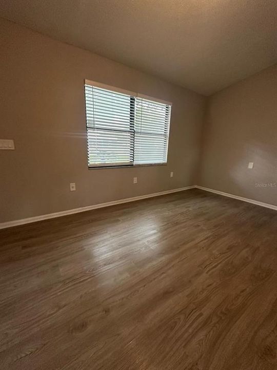 For Sale: $259,000 (4 beds, 2 baths, 1544 Square Feet)