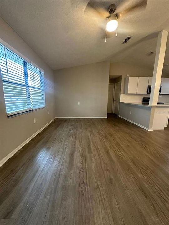 For Sale: $259,000 (4 beds, 2 baths, 1544 Square Feet)