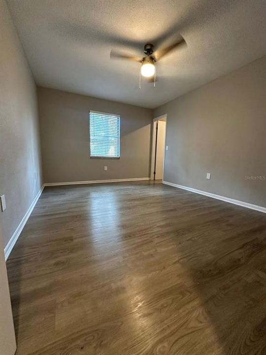 For Sale: $259,000 (4 beds, 2 baths, 1544 Square Feet)