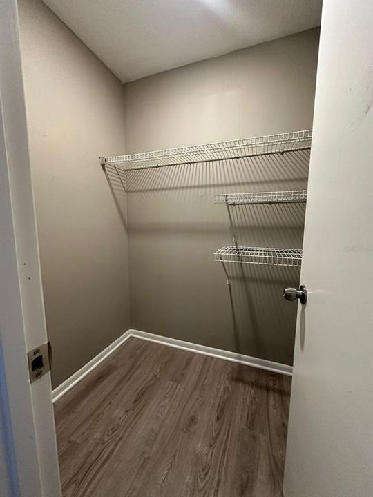 For Sale: $259,000 (4 beds, 2 baths, 1544 Square Feet)