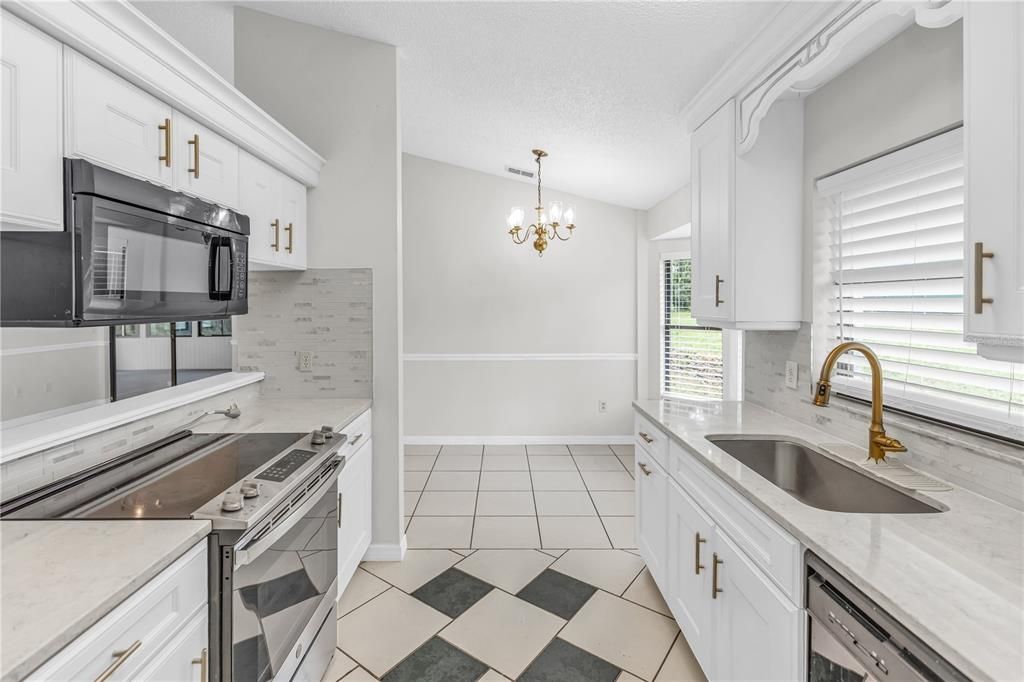 En Venta: $344,900 (3 camas, 2 baños, 1500 Pies cuadrados)