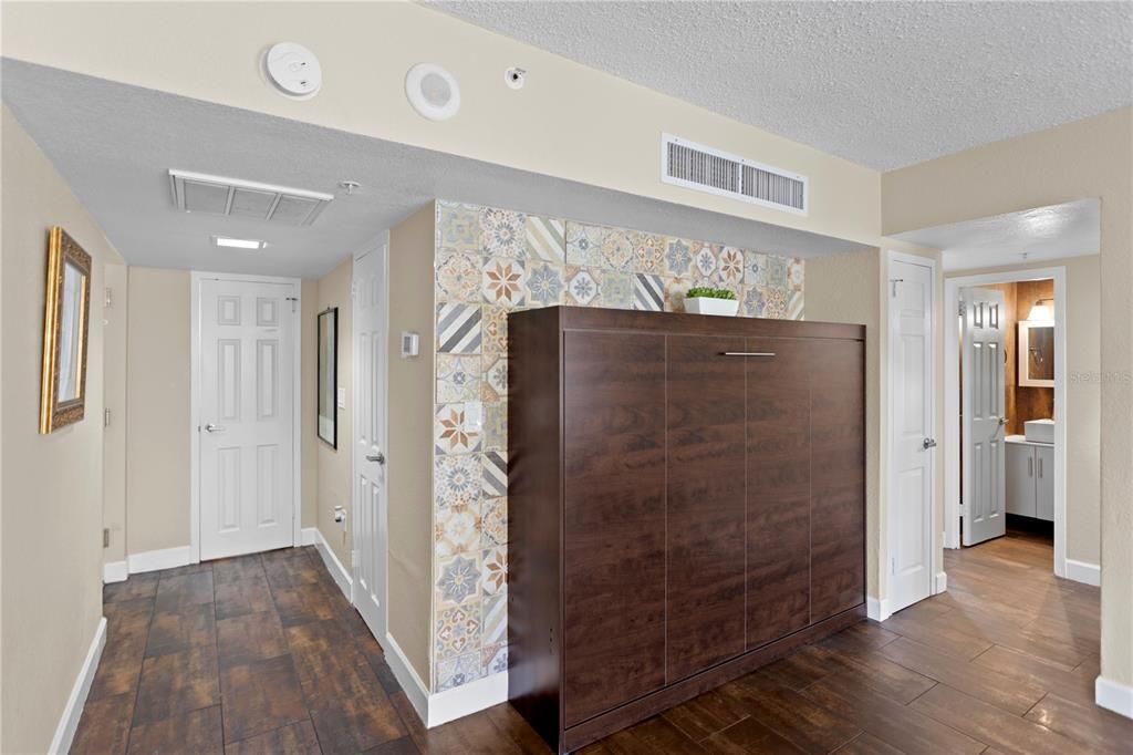 На продажу: $299,000 (1 спален, 1 ванн, 859 Квадратных фут)