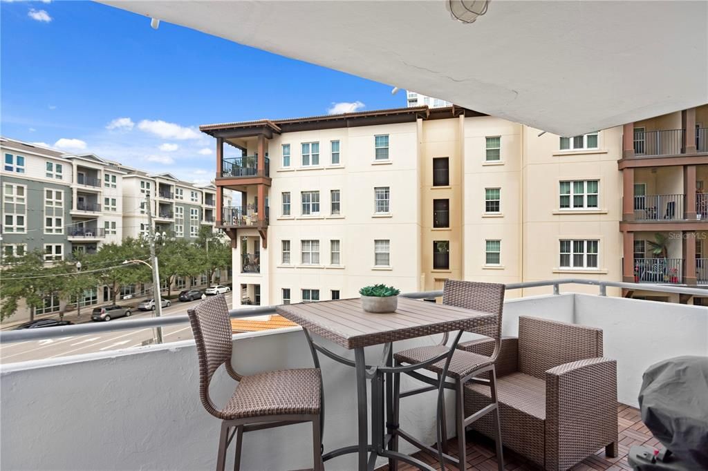 На продажу: $299,000 (1 спален, 1 ванн, 859 Квадратных фут)